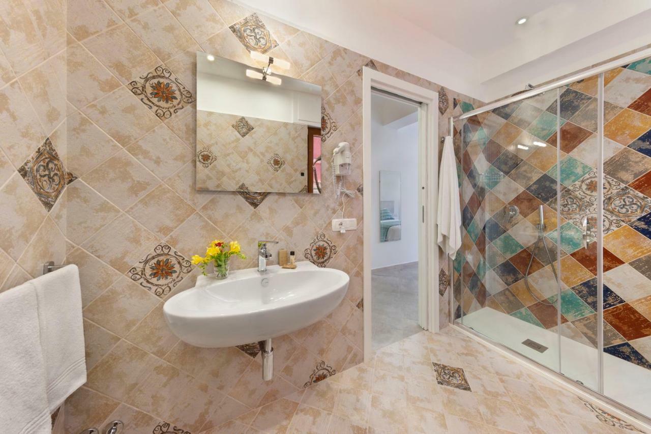 Delle Rose Suites Piano di Sorrento Exteriör bild